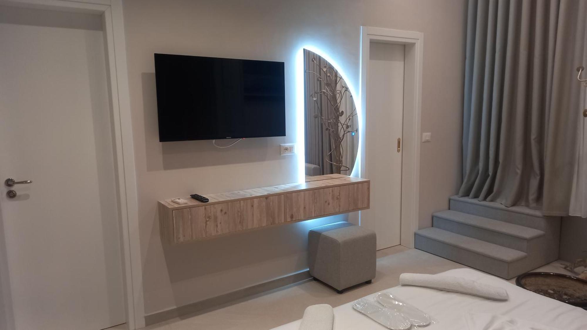 Hotel Aglon Vlorë Eksteriør bilde