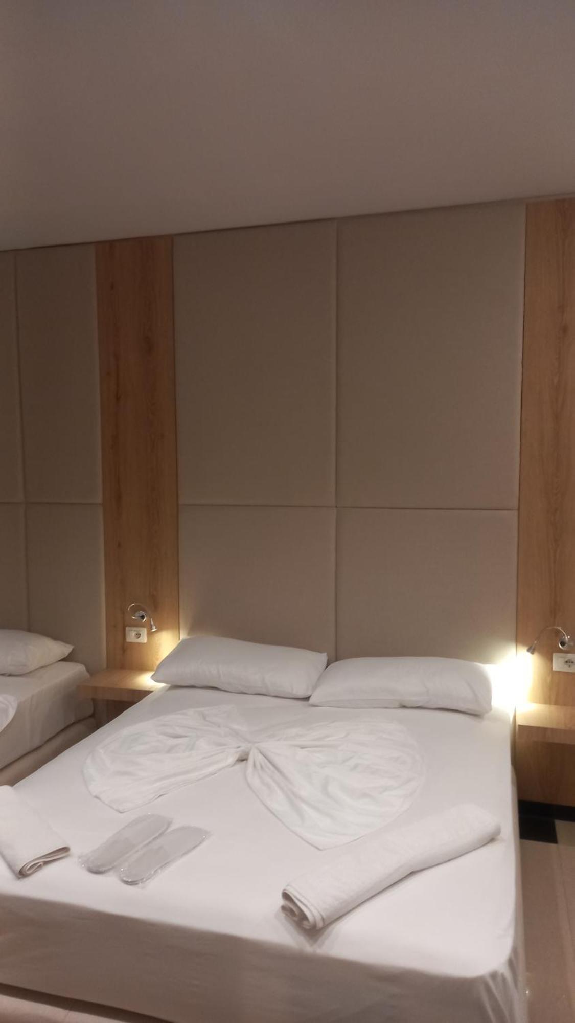 Hotel Aglon Vlorë Eksteriør bilde