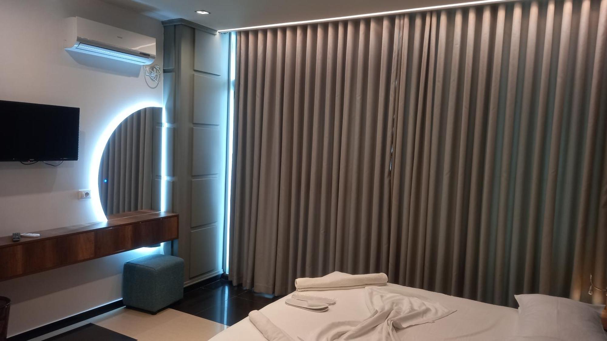 Hotel Aglon Vlorë Eksteriør bilde